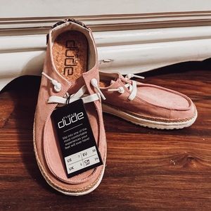 Size 7 hey dudes blush color brand new